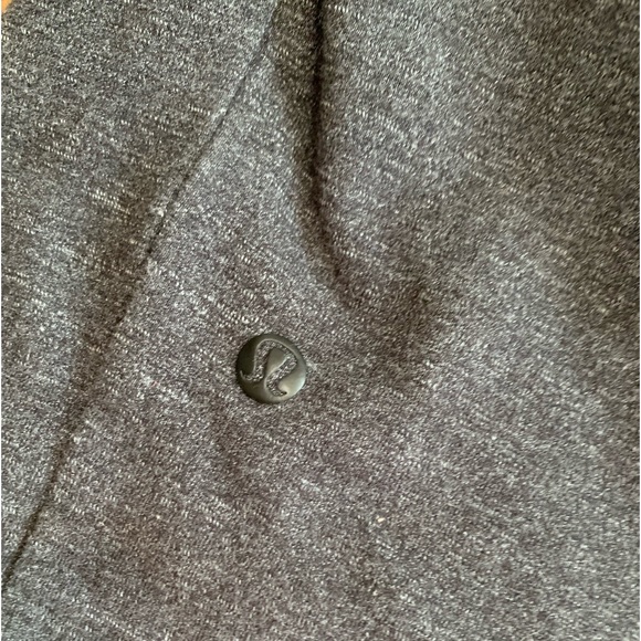 Men’s Lululemon charcoal gray sweatshorts in mint condition.SMALL - Picture 9 of 16